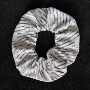 Helkivad patsikummid ehk Scrunchie - Kirju taustaga